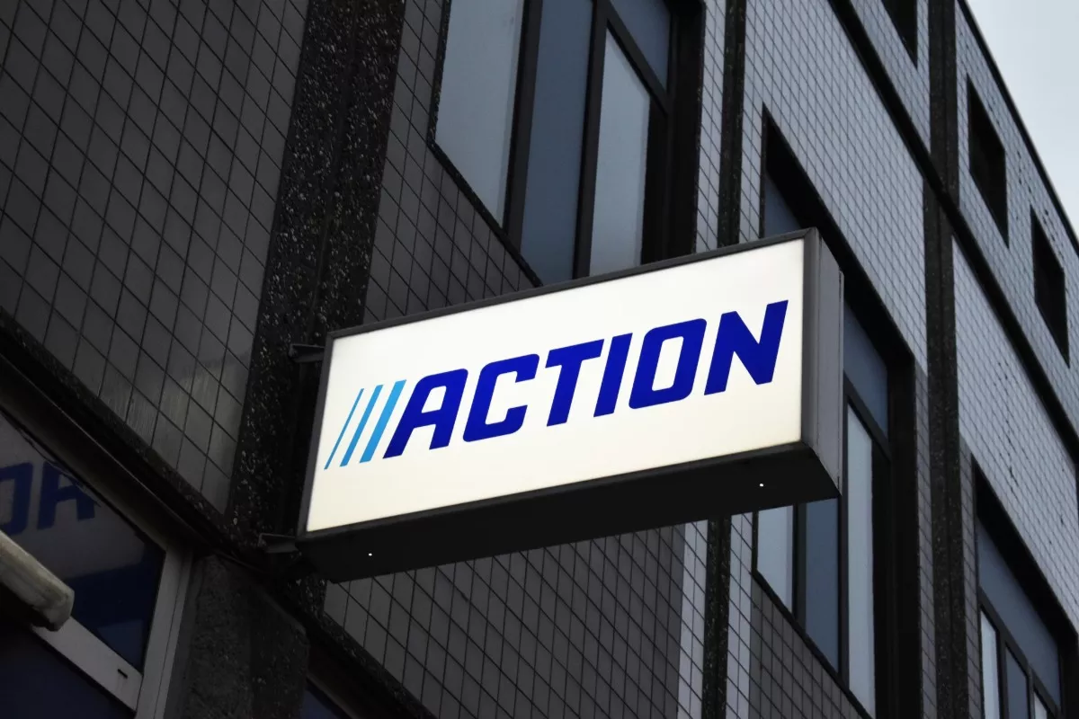 Action biedt een gemakkelijk te onderhouden tuinmeubel aan voor minder dan €100... een koopje om niet te missen!